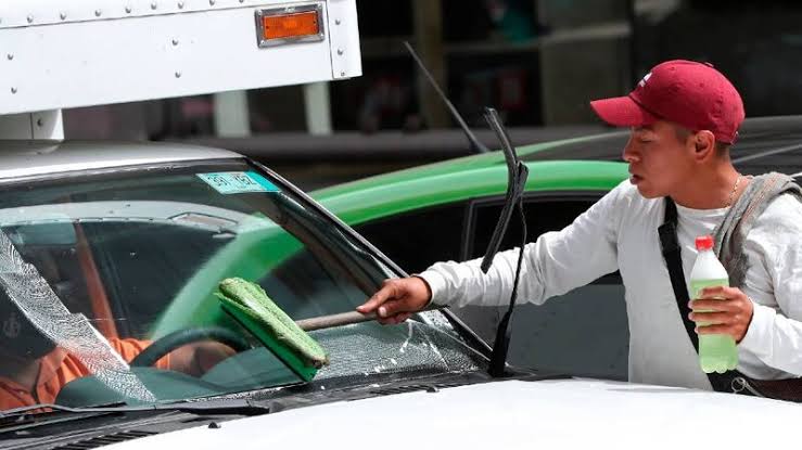 INSEGURIDAD Y ABUSO: EL PROBLEMA DE LOS LIMPIADORES DE PARABRISAS EN&nbsp;PACHUCA