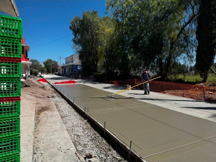 🚧🚜 INVIERTEN CASI 5 MDP EN VIALIDAD CLAVE PARA PRODUCTORES EN SAN&nbsp;SALVADOR