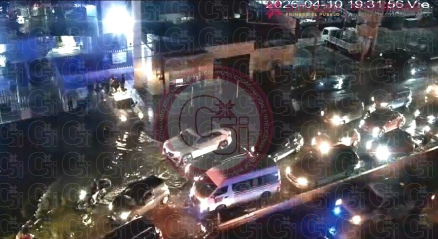 LLUVIAS COLAPSAN VIALIDADES EN PACHUCA; AUTORIDADES PIDEN EXTREMAR&nbsp;PRECAUCIONES