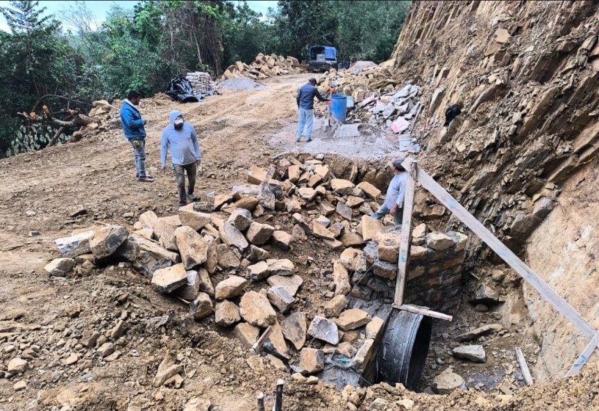 MODERNIZAN CAMINO TEXCATLA–CHAPULHUACANITO Y MEJORAN CONEXIÓN ENTRE HIDALGO Y SAN LUIS&nbsp;POTOSÍ